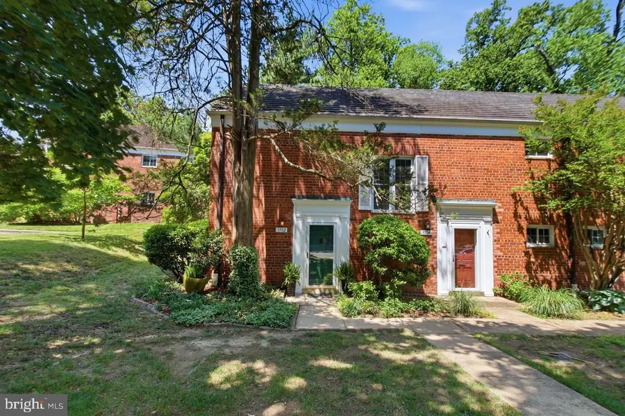 3712 Valley Dr, Alexandria, VA 22302 - #2