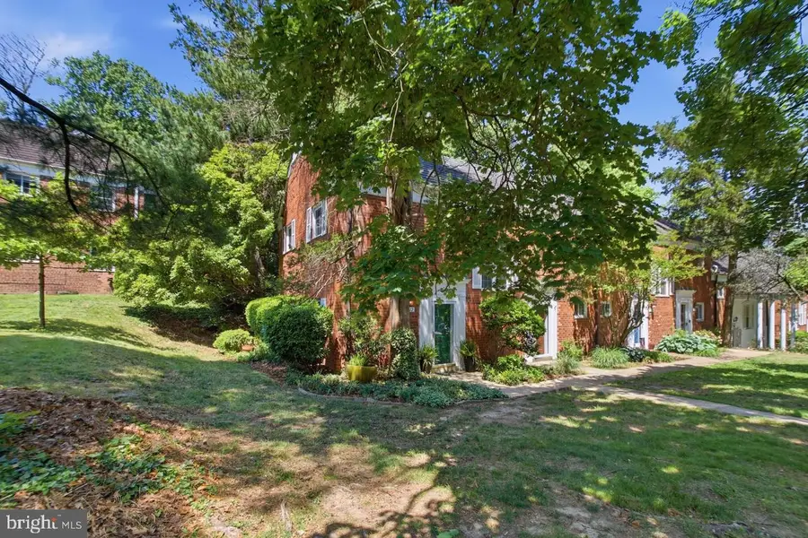 3712 Valley Dr, Alexandria, VA 22302 - #3