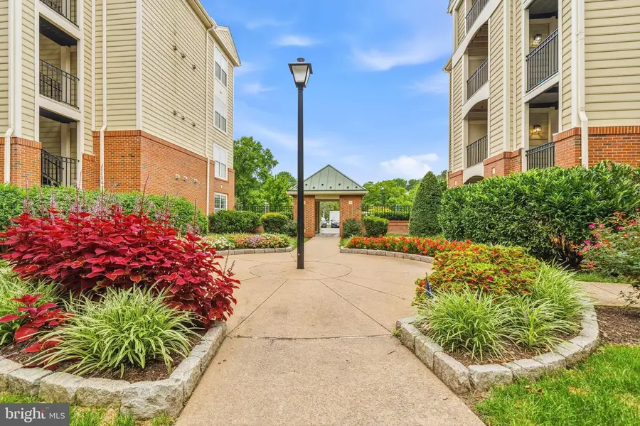 1100 Quaker Hill Dr #129, Alexandria, VA 22314 - #2