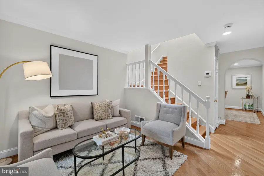 334 Commerce St, Alexandria, VA 22314 - #2