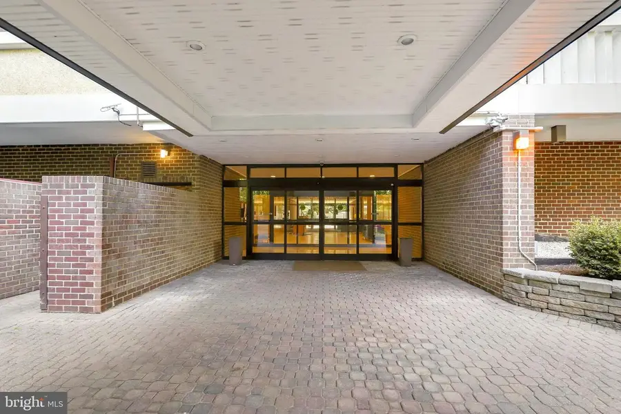 6101 Edsall Rd #211, Alexandria, VA 22304 - #2