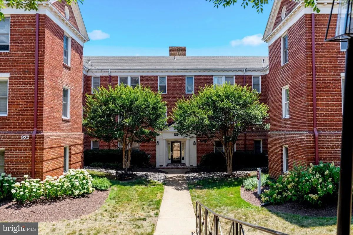 922 S Washington St #311, Alexandria, VA 22314 - #1