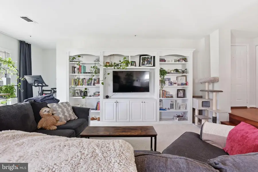 277 S Pickett St #302, Alexandria, VA 22304 - #3