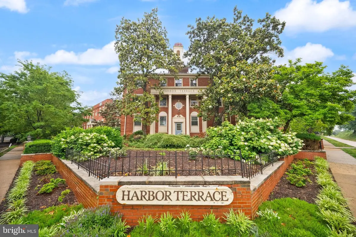 1311 E Abingdon Dr #4, Alexandria, VA 22314 - #1