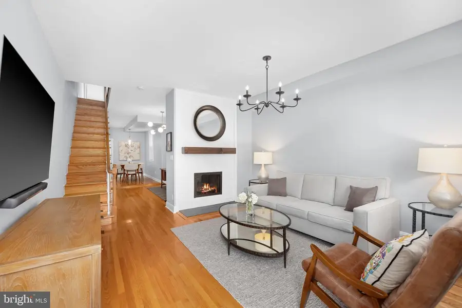 1005 Oronoco St, Alexandria, VA 22314 - #2