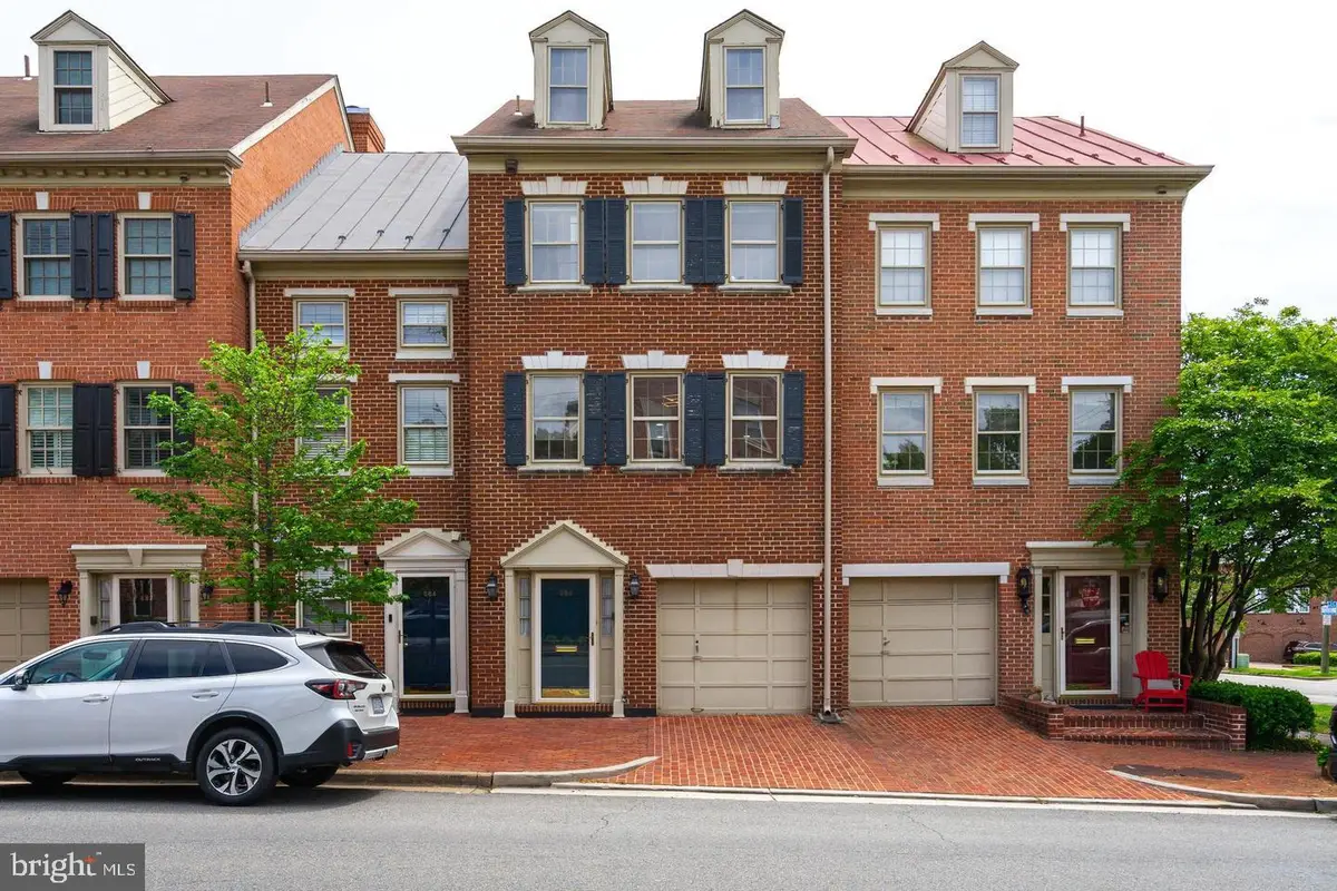 686 S Columbus St, Alexandria, VA 22314 - #1