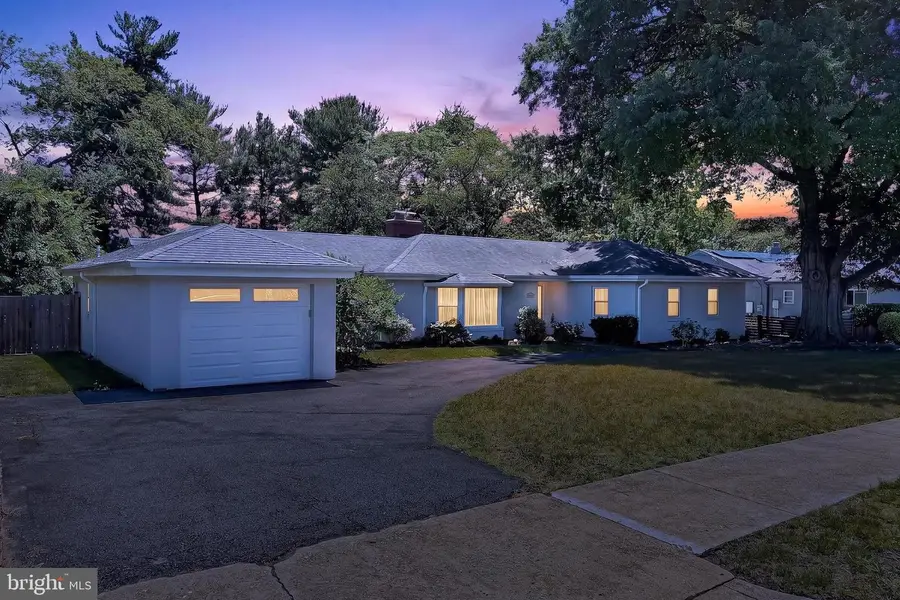 201 Longview Dr, Alexandria, VA 22314 - #3