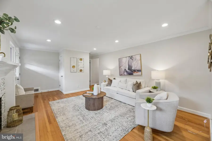 1111 Archer Ct, Alexandria, VA 22312 - #3
