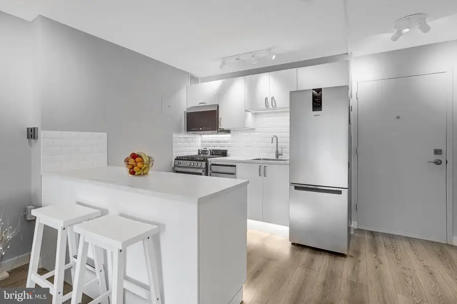 2500 N Van Dorn St #320, Alexandria, VA 22302 - #2