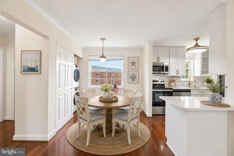 1722 W Abingdon Dr #301, Alexandria, VA 22314 - #3