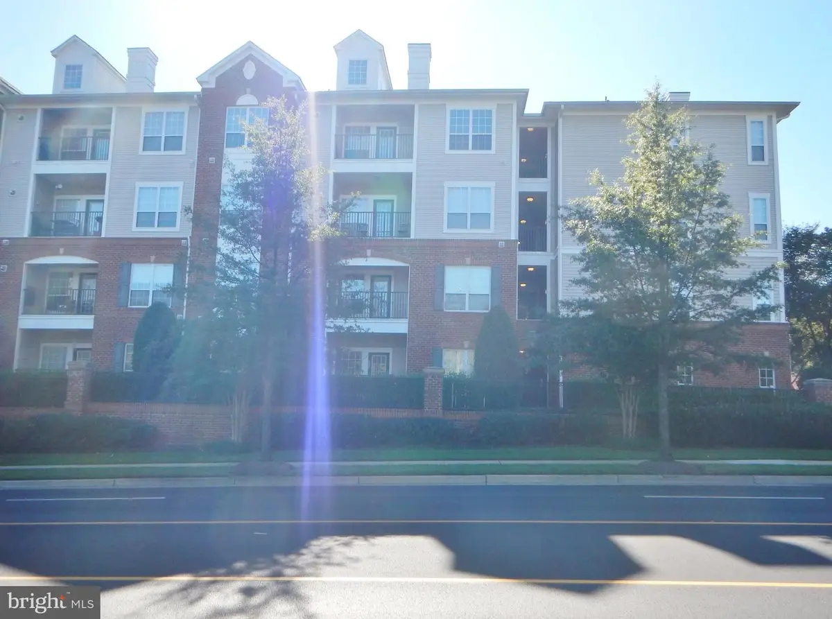 4850 Eisenhower Ave #425, Alexandria, VA 22304 - #1