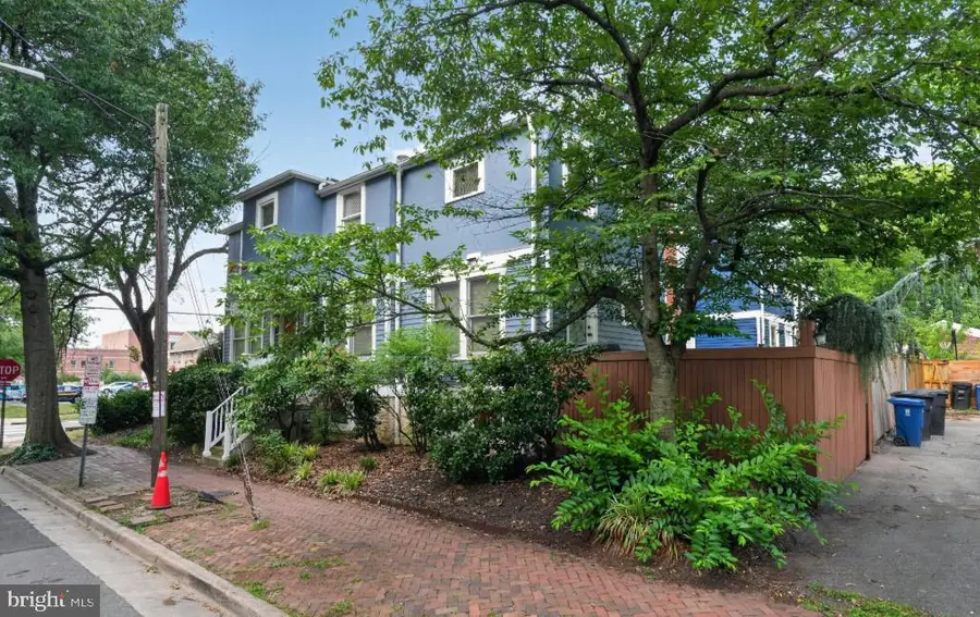 400 N West St, Alexandria, VA 22314 - #2