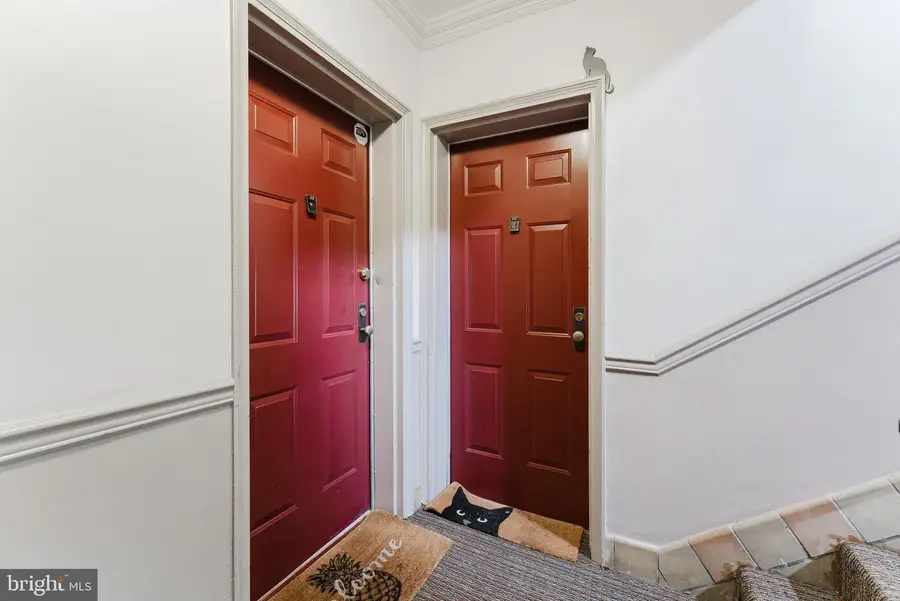 1718 W Abingdon Dr #202, Alexandria, VA 22314 - #2