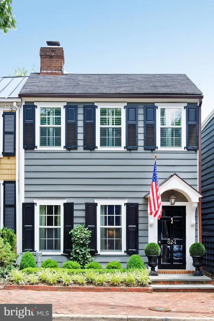 624 S Saint Asaph St, Alexandria, VA 22314 - #1