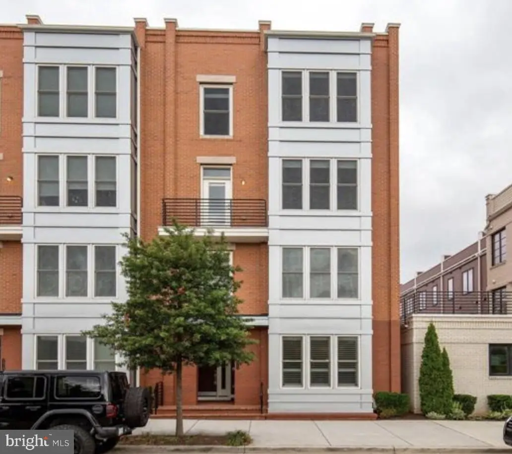 1912 Potomac Ave #101, Alexandria, VA 22301 - #1