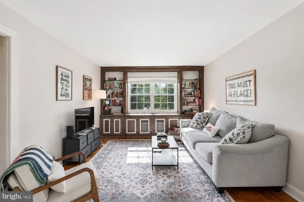 1708 W Abingdon Dr #202, Alexandria, VA 22314 - #1