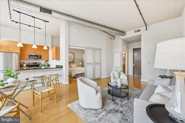 520 John Carlyle #429, ALEXANDRIA, VA 22314
