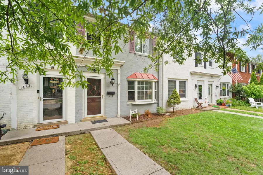 1424 Dogwood Dr, Alexandria, VA 22302 - #3