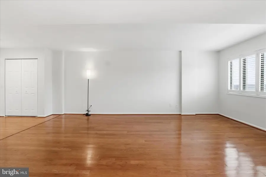 5340 Holmes Run Pkwy #904, Alexandria, VA 22304 - #3