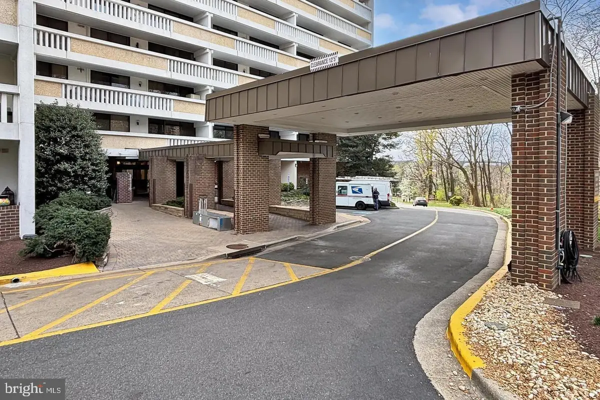 6101 Edsall Rd #1202, Alexandria, VA 22304 - #1