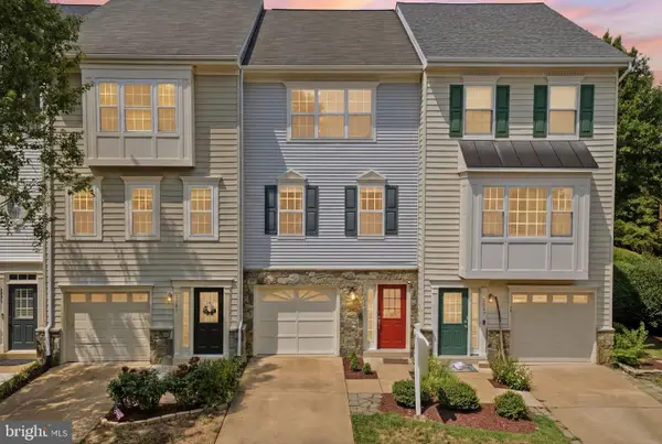 3839 Watkins Mill Dr, ALEXANDRIA, VA 22304