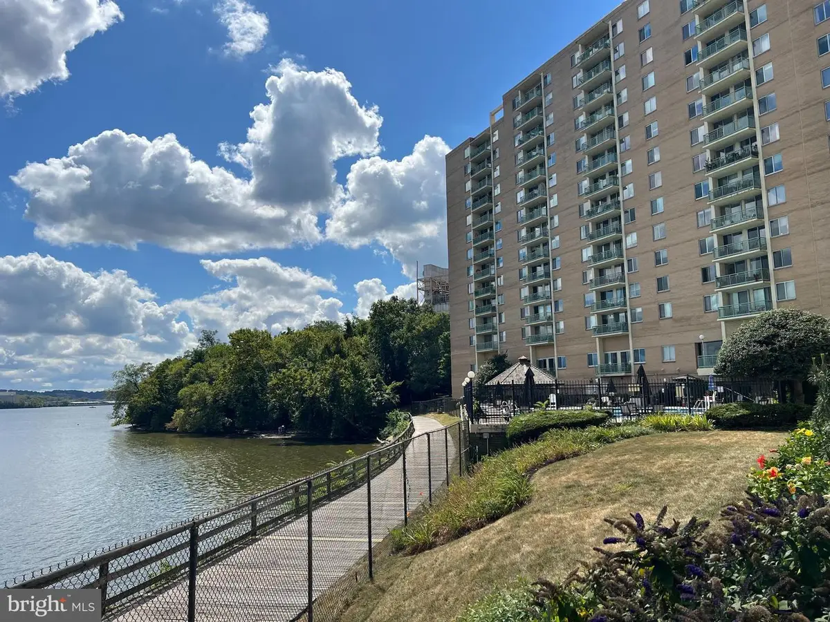 501 Slaters Ln #1001, Alexandria, VA 22314 - #1