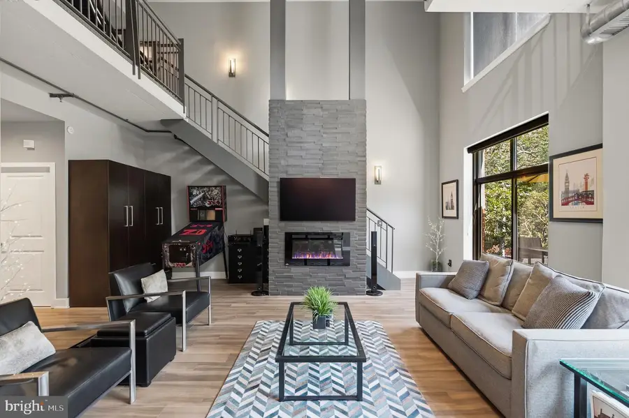 520 John Carlyle St #107, Alexandria, VA 22314 - #3