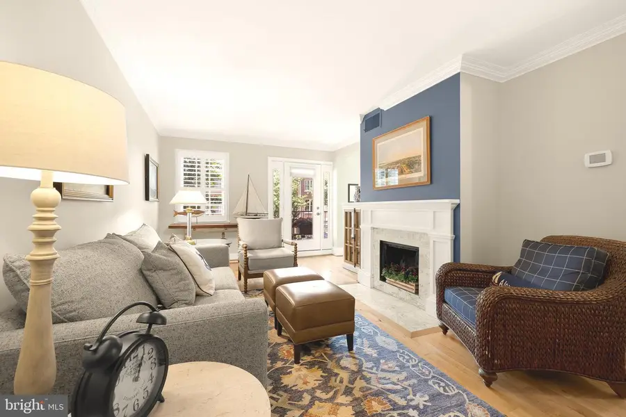 1115 N Pitt St #2b, Alexandria, VA 22314 - #2