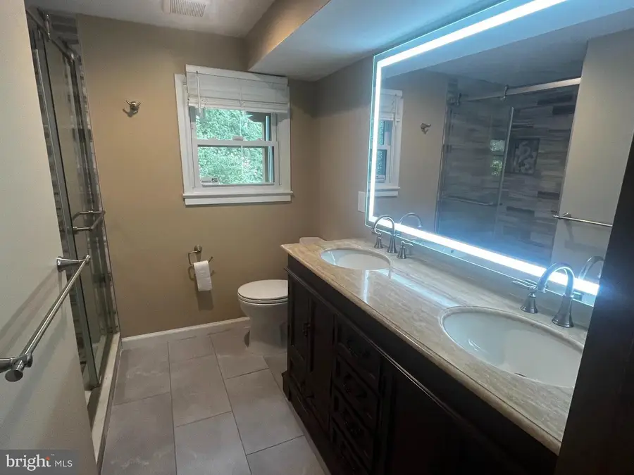 1108 Archer Ct, Alexandria, VA 22312 - #2