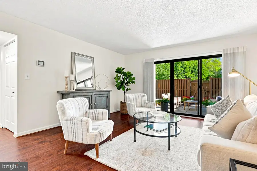 805 N Howard St #121, Alexandria, VA 22304 - #2
