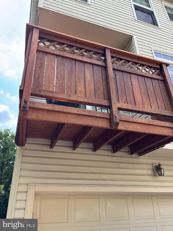 952 Harrison Cir, ALEXANDRIA, VA 22304