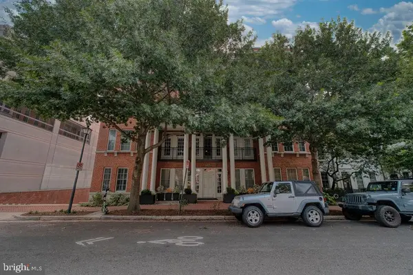 1023 Royal St N #204, ALEXANDRIA, VA 22314
