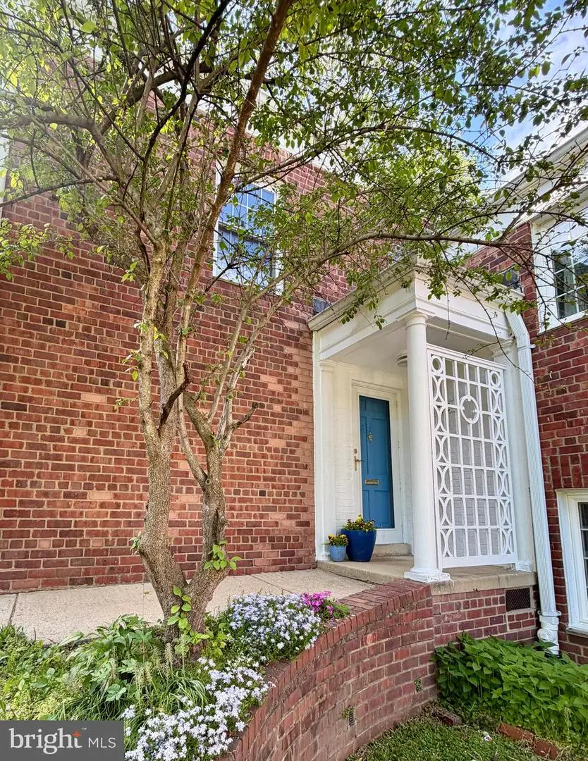 3702 Valley Dr, Alexandria, VA 22302 - #3