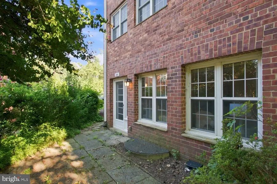 3410 Gunston Rd, Alexandria, VA 22302 - #3