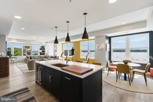 225 Strand St #401, ALEXANDRIA, VA 22314