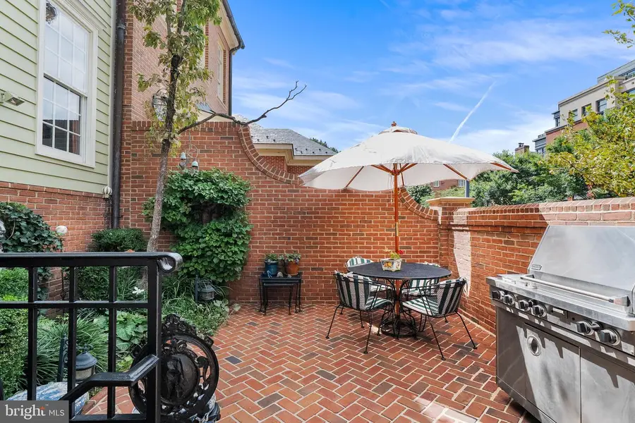 58 Wolfe St #14b, Alexandria, VA 22314 - #3