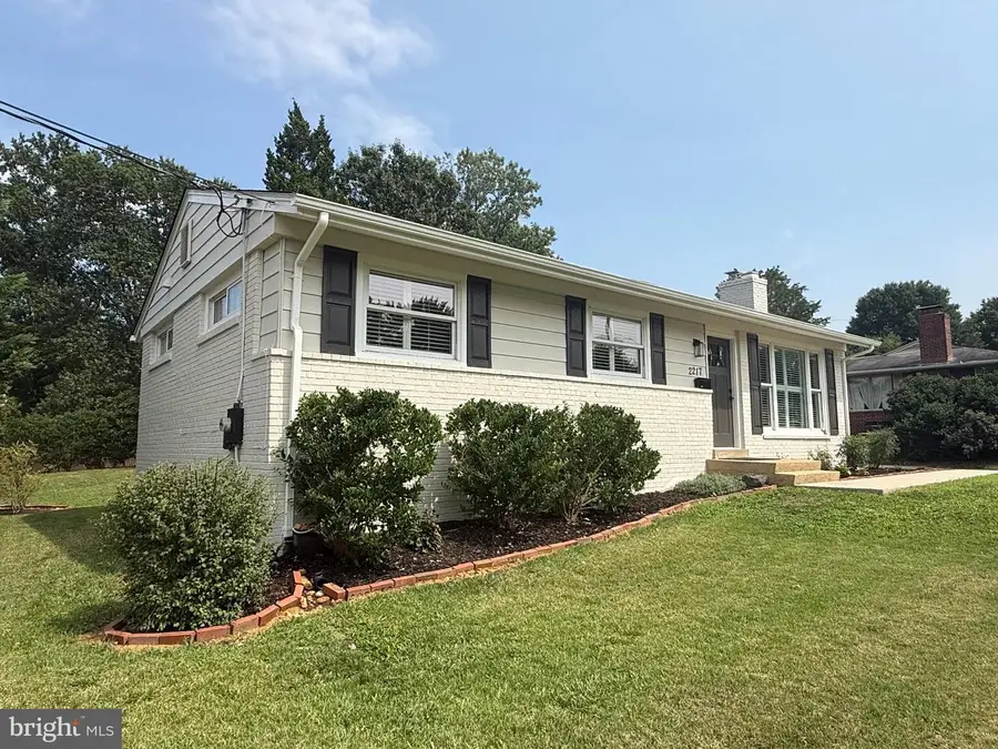 2217 N Earley St, Alexandria, VA 22302 - #3