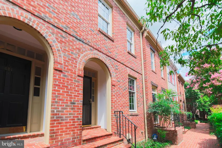 649 S Columbus St, Alexandria, VA 22314 - #2