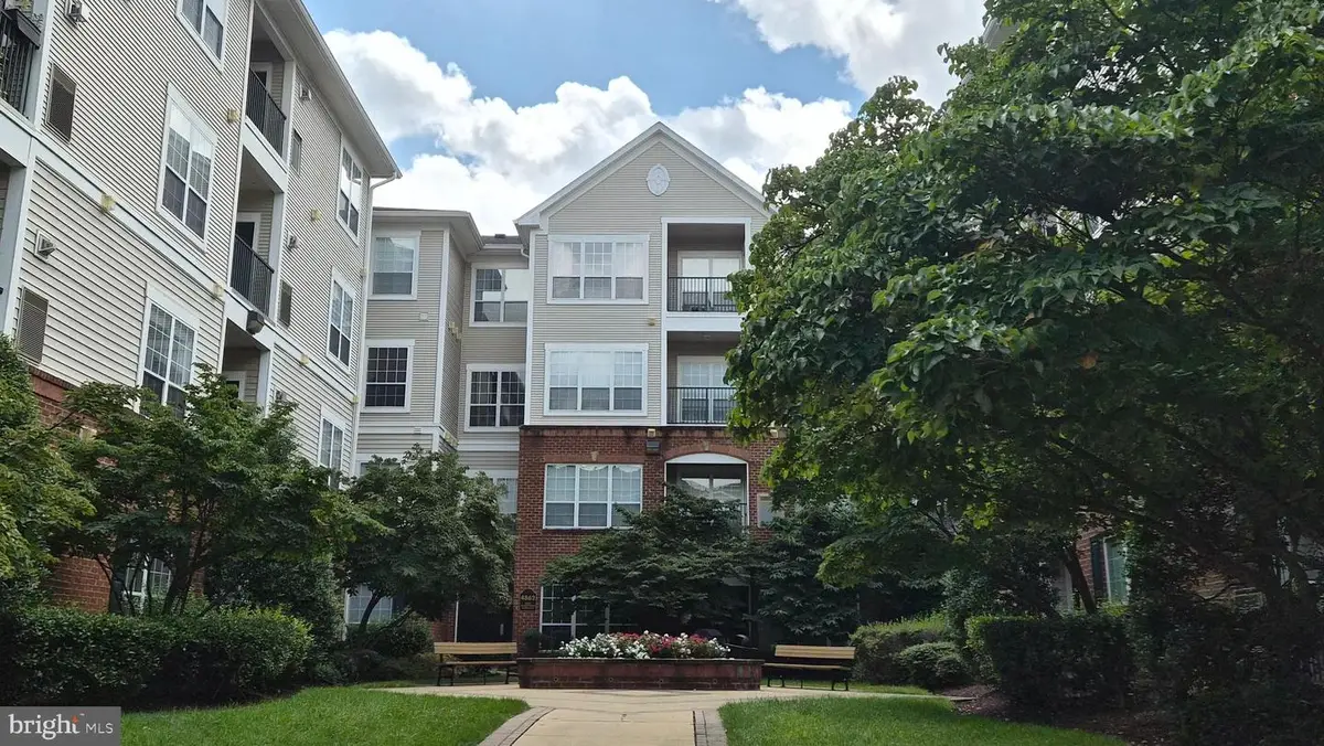 4862 Eisenhower Ave #166, Alexandria, VA 22304 - #1