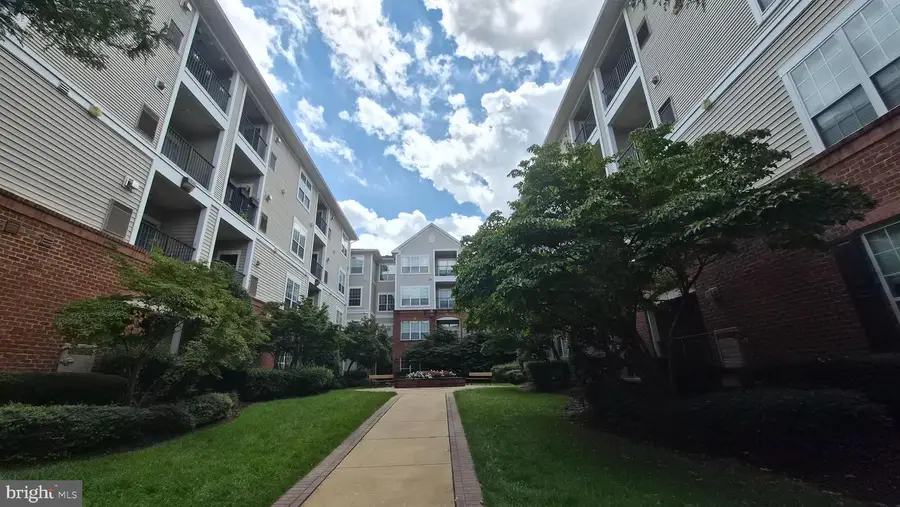 4862 Eisenhower Ave #166, Alexandria, VA 22304 - #3