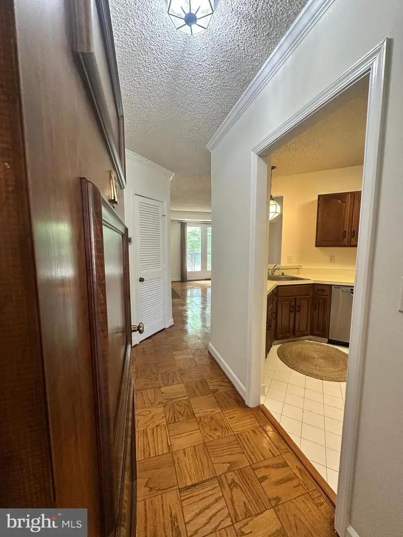 801 S Pitt St #325, Alexandria, VA 22314 - #2