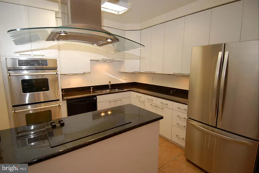 1250 S Washington St #604, Alexandria, VA 22314 - #3