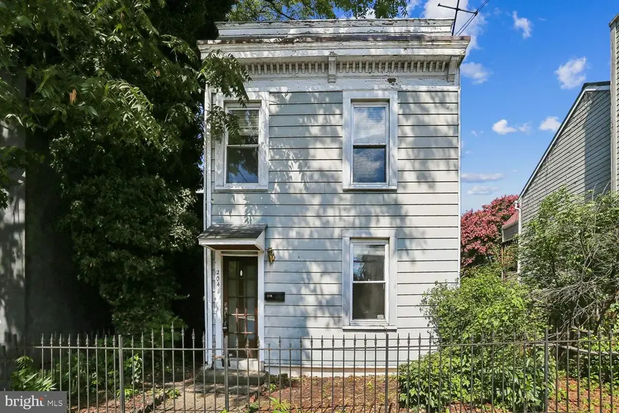 204 N Payne St N, Alexandria, VA 22314 - #3