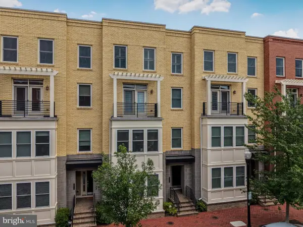 1911 Main Line Blvd #102, ALEXANDRIA, VA 22301