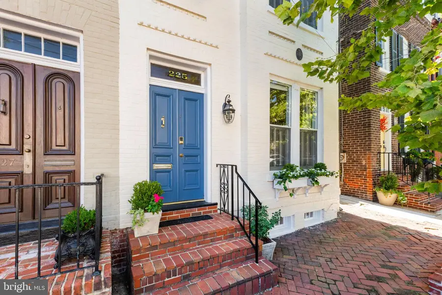225 N Royal St, Alexandria, VA 22314 - #3