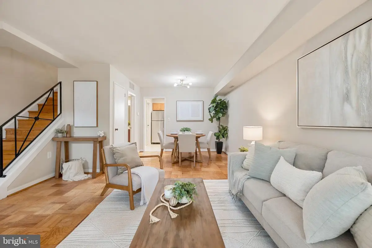 2312 N Dearing St, Alexandria, VA 22302 - #1