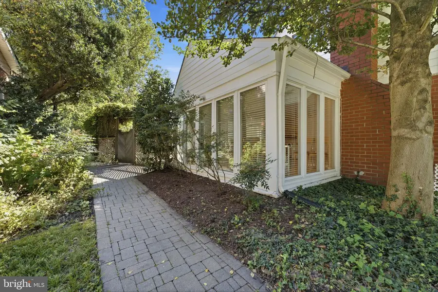 903 Peele Pl, Alexandria, VA 22304 - #3