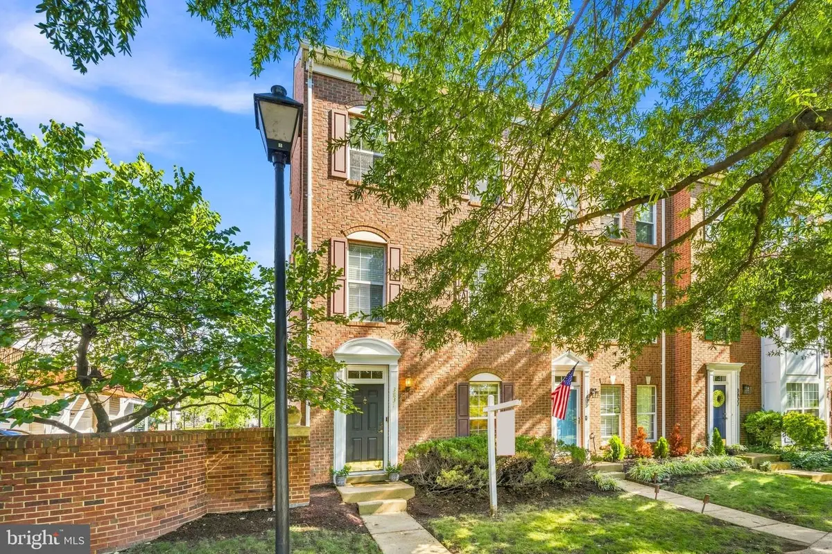 3831 Eisenhower Ave, Alexandria, VA 22304 - #1