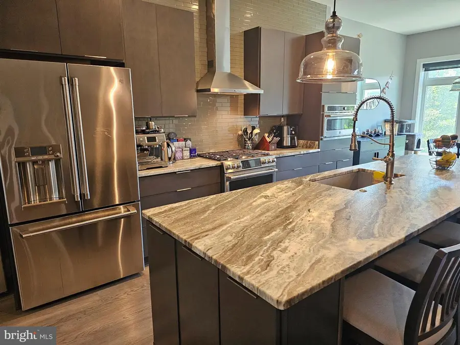 160 Ike Dr, Alexandria, VA 22314 - #3