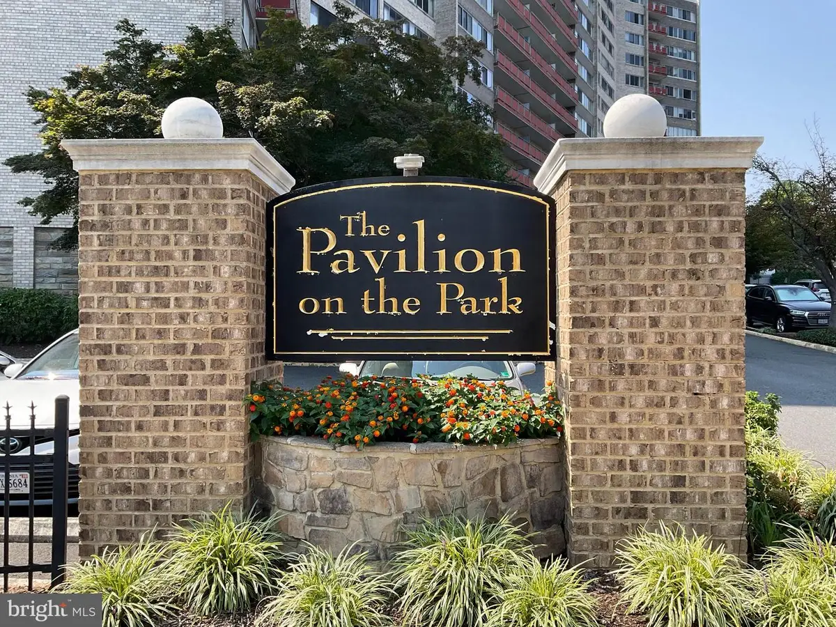 5340 Holmes Run Pkwy #404, Alexandria, VA 22304 - #1